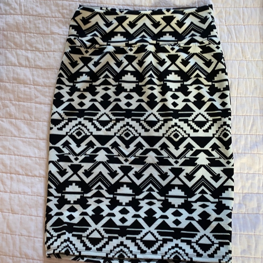 Lularoe Cassie skirt